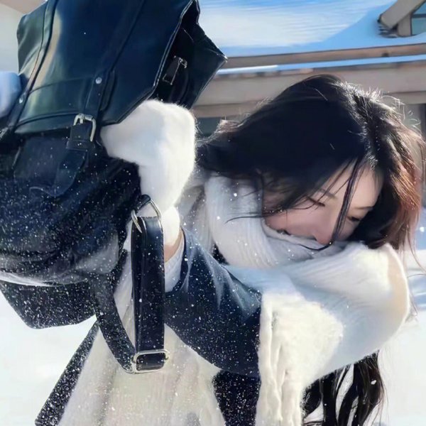 屋顶上的小飞人